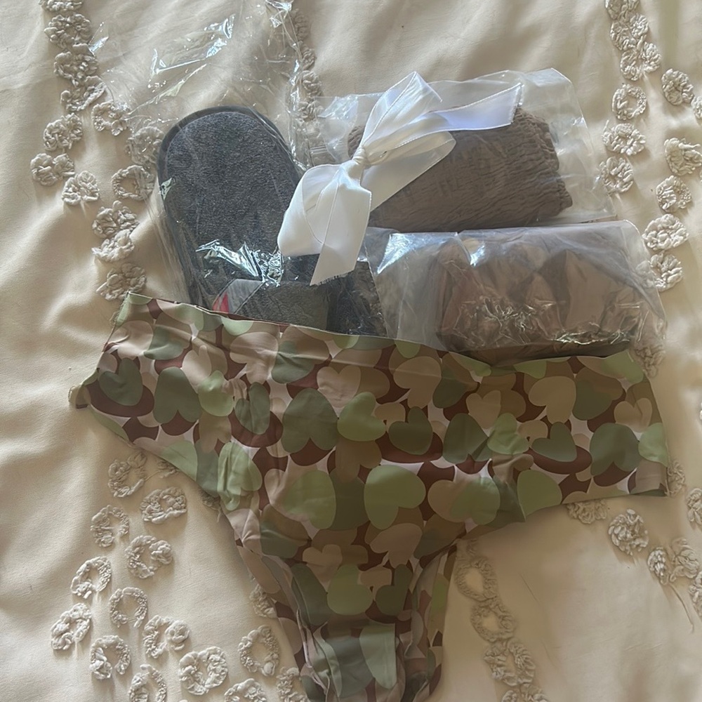 Panty hose / panty bundle, Flight Attendant